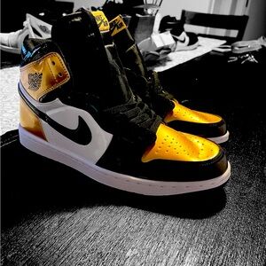 Air Jordan 1 Retro High OG NRG ‘Gold Toe’ Iconic Sneaker